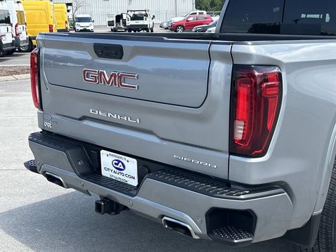 Used 2023 GMC Sierra 1500 Denali AWD/4WD image 14