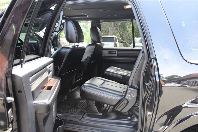 Used 2017 Ford Expedition EL Platinum AWD/4WD image 23