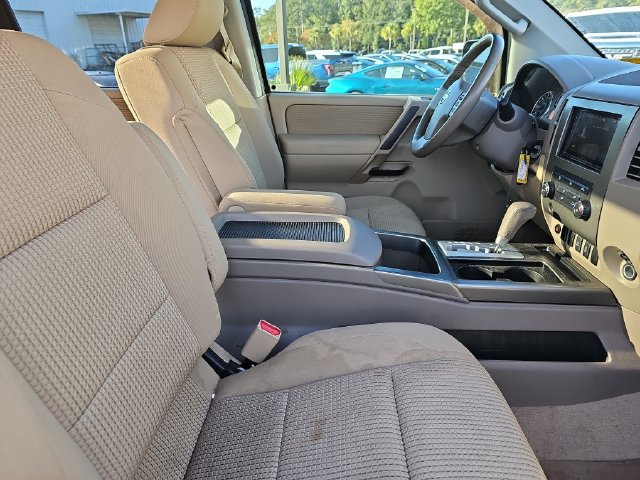 Used 2012 Nissan Titan SV w/ SV Value Truck Pkg RWD image 10