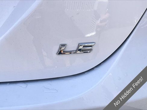 Used 2020 Toyota Camry LE w/ Convenience Package FWD image 8