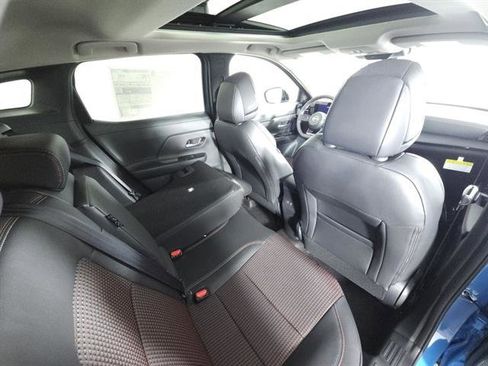 New 2026 Nissan Kicks SR w/ SR Premium Package image 17