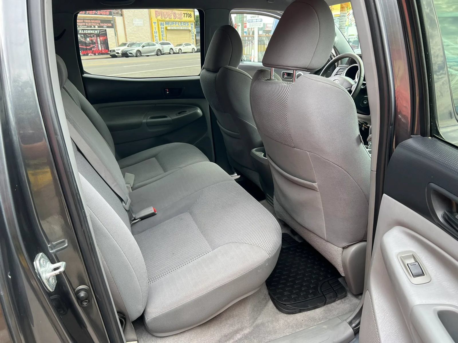 Used 2009 Toyota Tacoma PreRunner w/ TRD Sport Pkg w/JBL Audio RWD image 11