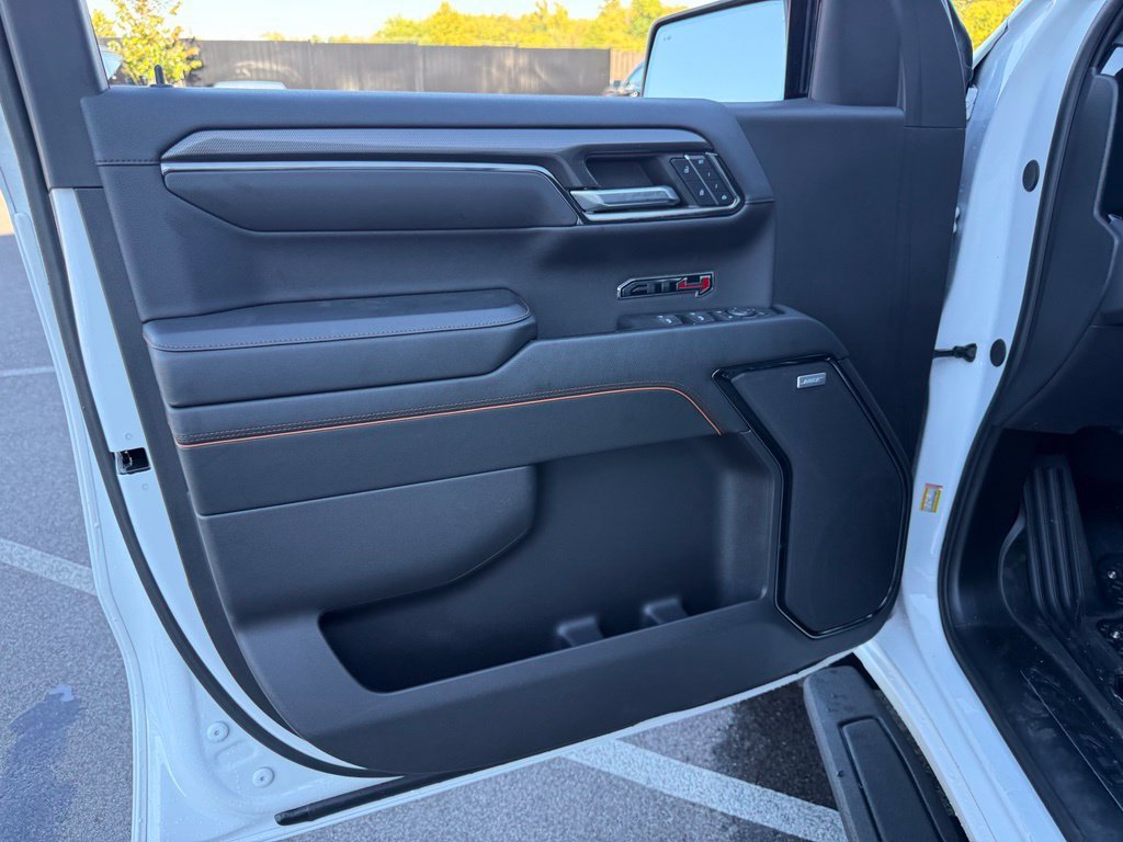 Used 2024 GMC Sierra 1500 AT4 w/ Technology Package AWD/4WD image 29