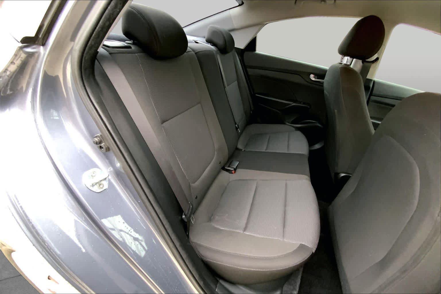 Used 2020 Hyundai Accent SE FWD image 19
