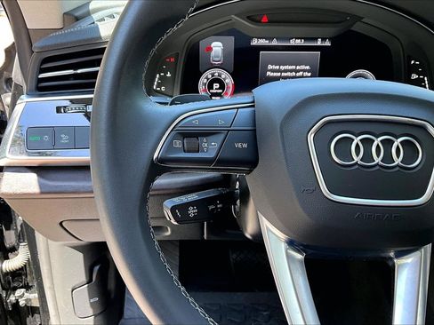 Used 2023 Audi Q8 Premium Plus AWD/4WD image 10