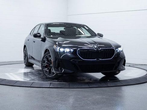 New 2026 BMW 530i xDrive w/ M Sport Package image 5