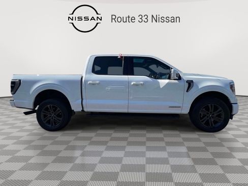 Used 2022 Ford F150 Lariat w/ Equipment Group 502A High AWD/4WD image 4