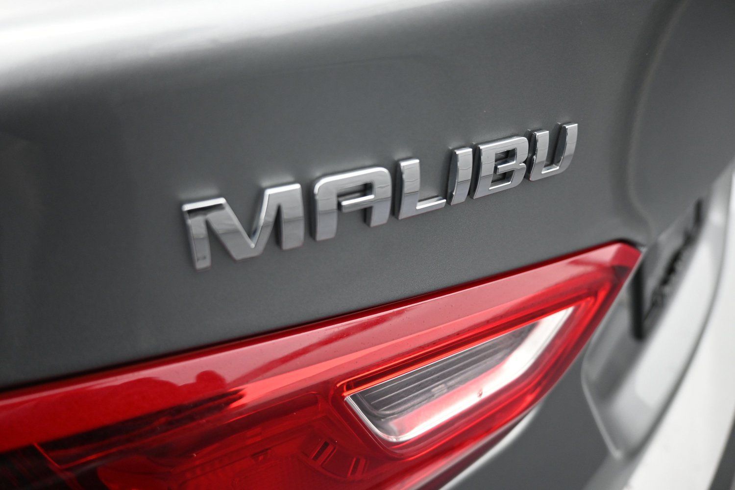 Used 2025 Chevrolet Malibu LT FWD image 25
