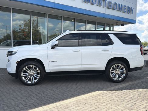 Used 2022 Chevrolet Tahoe RST w/ Luxury Package AWD/4WD image 2