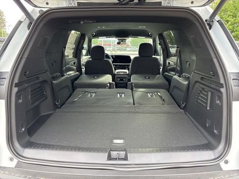 New 2026 Chevrolet Traverse LT FWD image 37