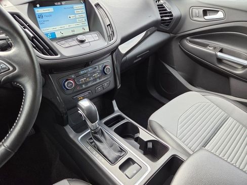 Used 2019 Ford Escape SE FWD image 31