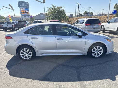 Used 2024 Toyota Corolla LE FWD image 7