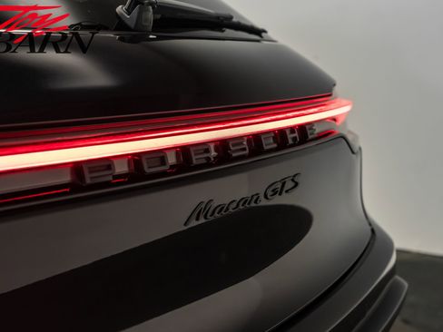 Used 2023 Porsche Macan GTS w/ GTS Sport Package image 13