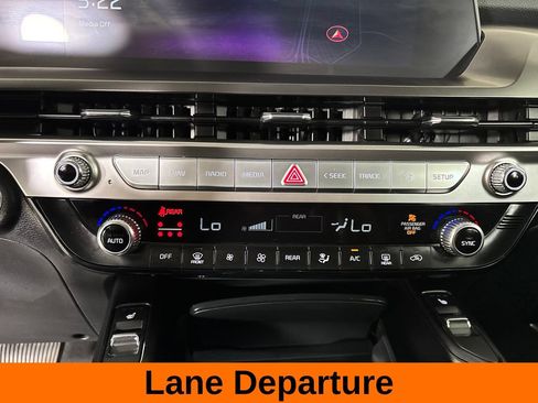 Used 2025 Kia Telluride S FWD image 21