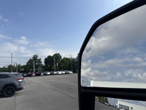 Used 2024 Ford F250 Platinum AWD/4WD image 20
