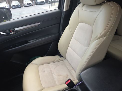 Used 2017 MAZDA CX-5 Touring image 5