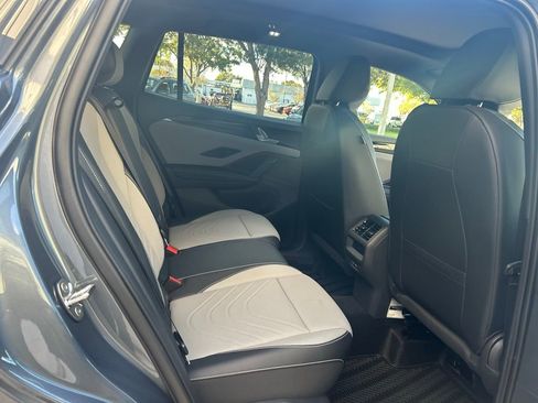 New 2026 Volkswagen Tiguan SE R-Line FWD image 41