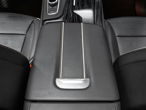 Used 2022 Cadillac Escalade Sport w/ Touring Package AWD/4WD image 27