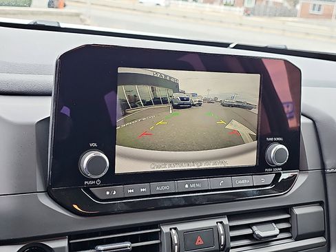 New 2025 Nissan Pathfinder S image 12