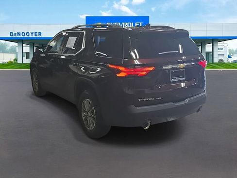 Used 2023 Chevrolet Traverse LT image 10