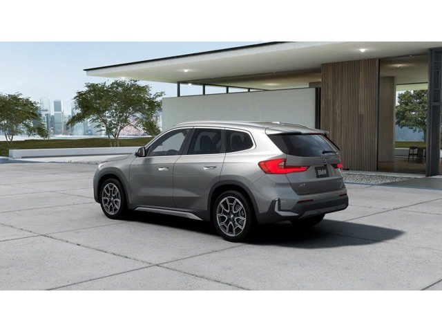Used 2026 BMW X1 xDrive28i w/ Technology Package AWD/4WD image 2