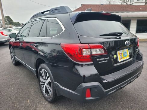 Used 2018 Subaru Outback 2.5i Limited image 6