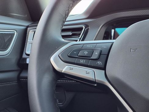 New 2026 Volkswagen Atlas Cross Sport SEL Premium R-Line image 22