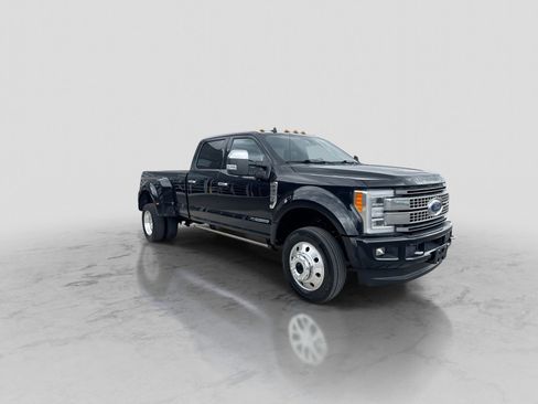 Certified 2019 Ford F450 4x4 Crew Cab Super Duty image 10