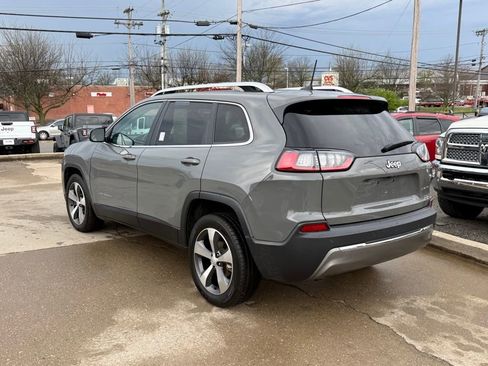 Used 2020 Jeep Cherokee Limited image 8