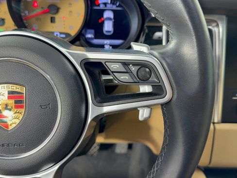 Certified 2018 Porsche Macan S AWD/4WD image 19