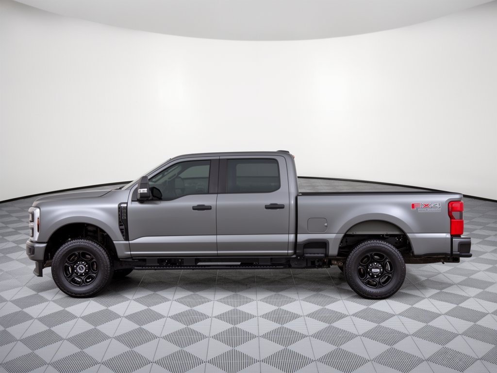 Used 2024 Ford F250 XL w/ STX Appearance Package AWD/4WD image 2