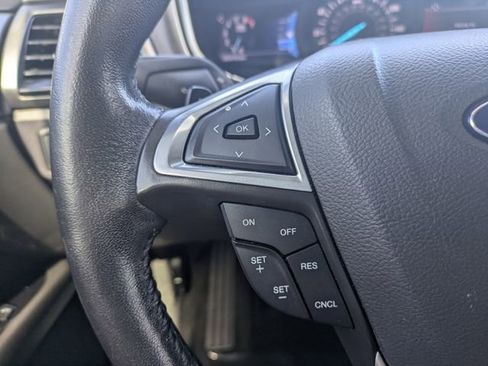 Used 2016 Ford Fusion SE FWD image 25