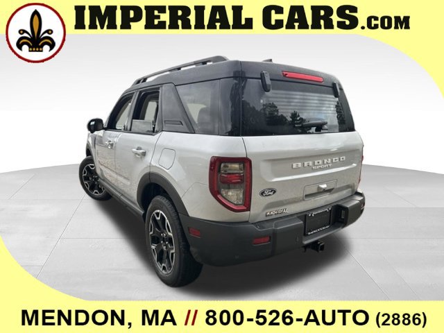 New 2026 Ford Bronco Sport Outer Banks w/ Outer Banks Tech Package+ AWD/4WD image 9