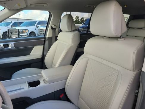 Used 2026 Hyundai Santa Fe SEL FWD image 13