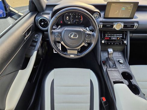 Used 2022 Lexus IS 350 F Sport image 11