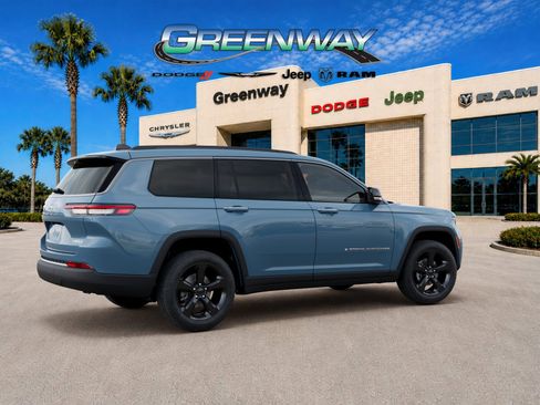 New 2026 Jeep Grand Cherokee L Limited RWD image 4