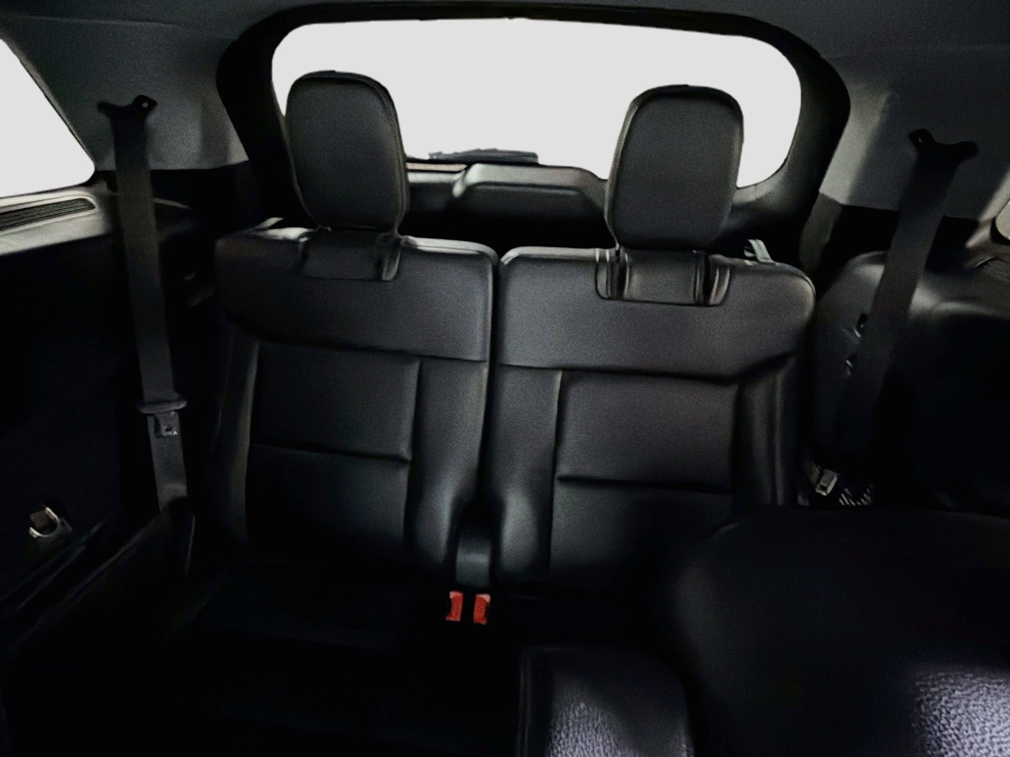 Used 2020 Ford Explorer XLT w/ Equipment Group 202A RWD image 27