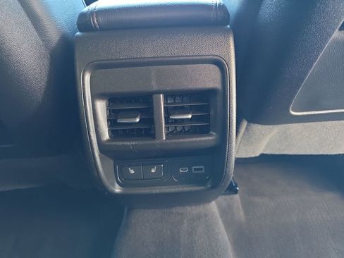 Used 2023 Cadillac XT4 Sport w/ Technology Package image 21