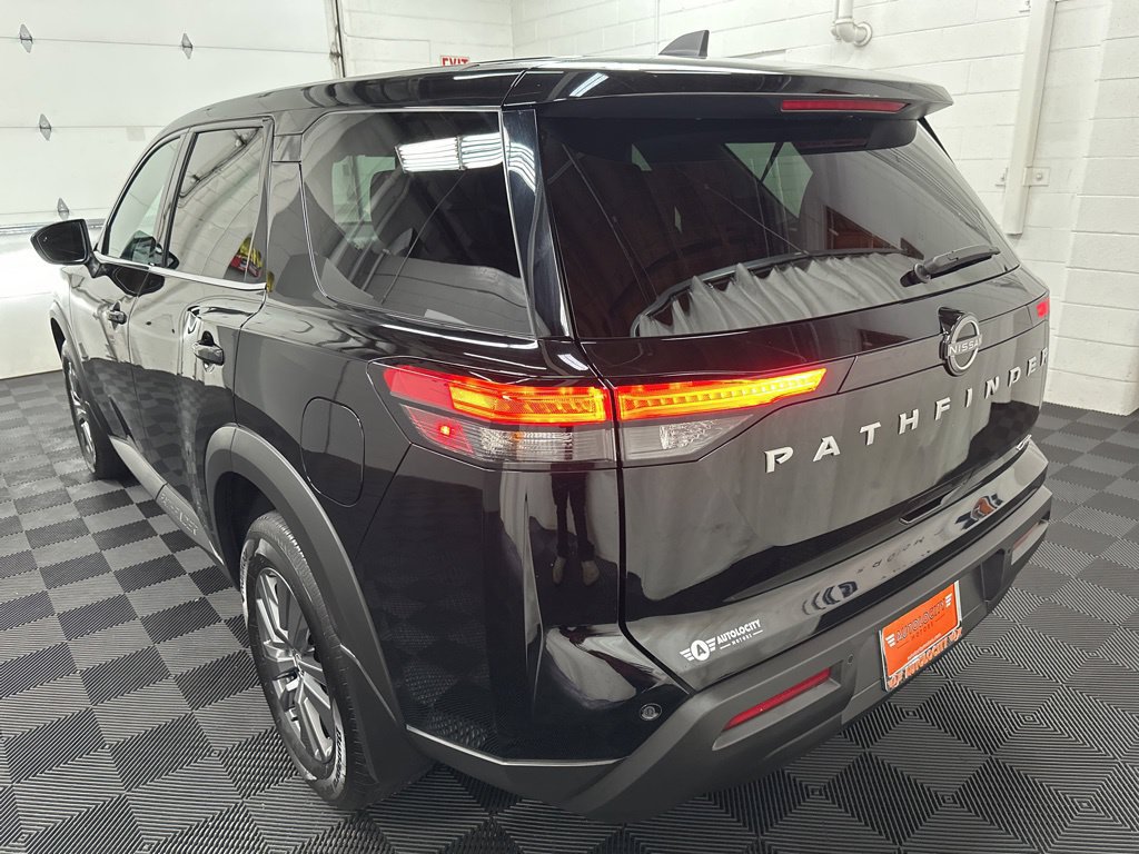 Used 2025 Nissan Pathfinder S AWD/4WD image 8