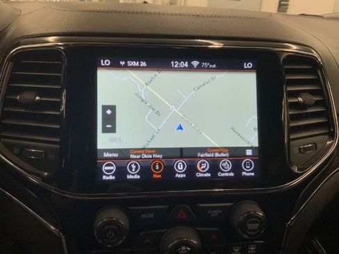 Used 2019 Jeep Grand Cherokee Overland image 20