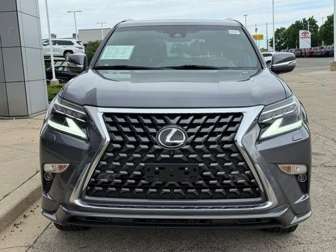 Used 2022 Lexus GX 460 Luxury w/ Sport Design Package AWD/4WD image 8