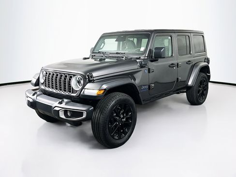 Used 2025 Jeep Wrangler Sahara w/ Safety Group image 3