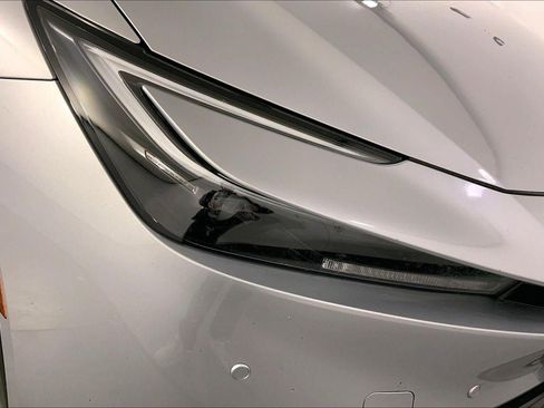 Used 2024 Toyota Prius LE image 25