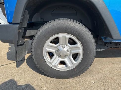 Used 2015 Jeep Wrangler Sport AWD/4WD image 9