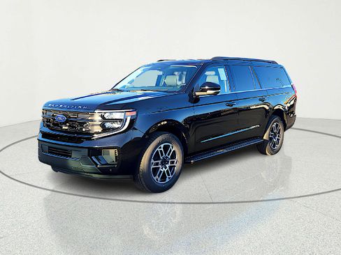 New 2026 Ford Expedition Max Active image 2