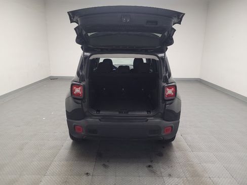 Used 2020 Jeep Renegade Sport image 29