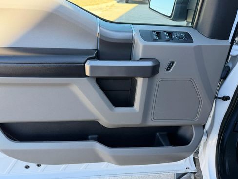 Used 2019 Ford F150 XLT w/ Equipment Group 302A Luxury image 18