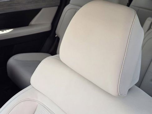 Certified 2025 Hyundai Santa Fe Calligraphy image 14