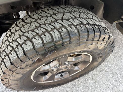 Used 2018 Jeep Wrangler Unlimited Sport S AWD/4WD image 13