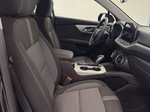 Certified 2025 Chevrolet Blazer LT w/ Midnight/Sport Edition image 25